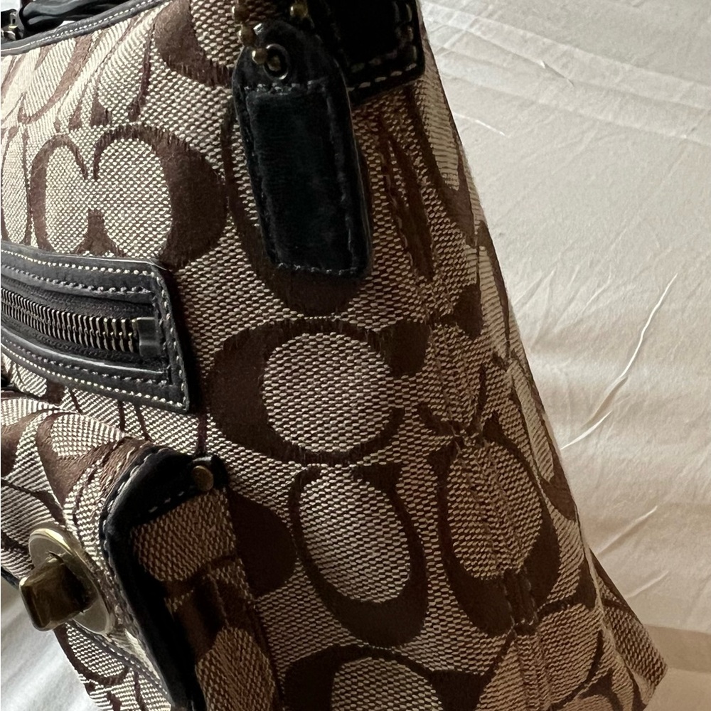Coach Legacy Turnlock Shoulder Bag - Picture 5 of 16